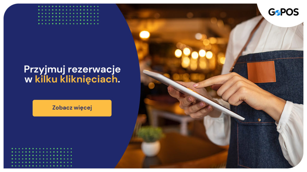 kelnerka przyjmuje rezerwację